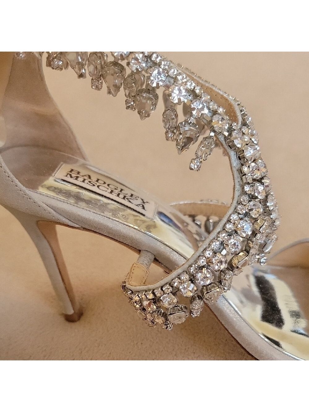 Badgley Mischka Women's Silver Heels Size 6.5 EUC - Picture 2 of 11